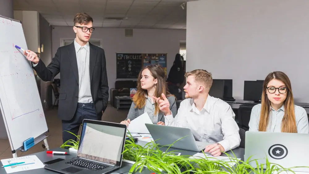 Formation CSE Strasbourg : présentation en réunion SSCT
