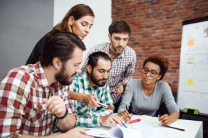 Comment adaptons-nous le programme à votre établissement